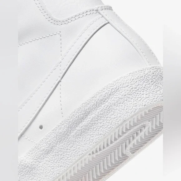 Nike Blazer Mid '77 Women's Shoes - CZ1055-117 - New - Size 9 - Picture 7 of 14